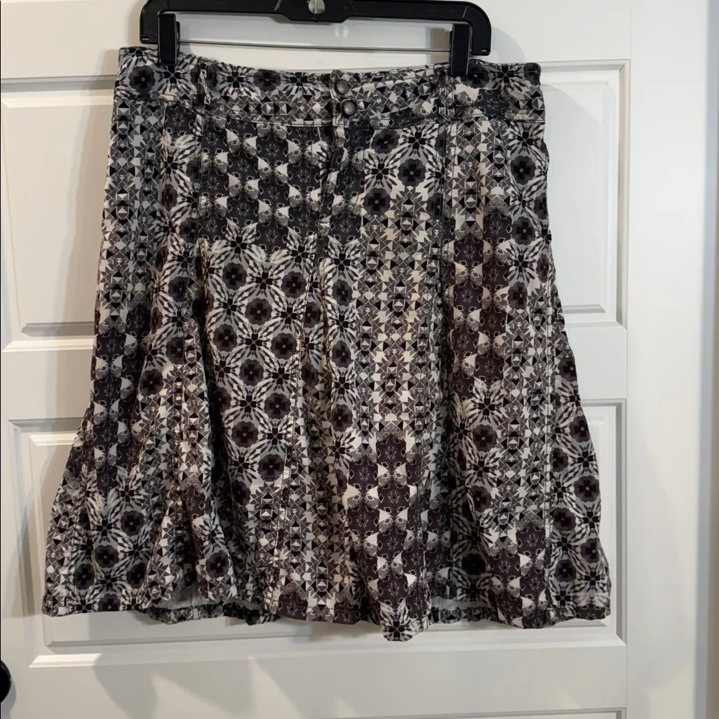 Athleta Printed Whatever Skort Skirt Athletic Skirt Black White Gray 12 Tall - Image 2