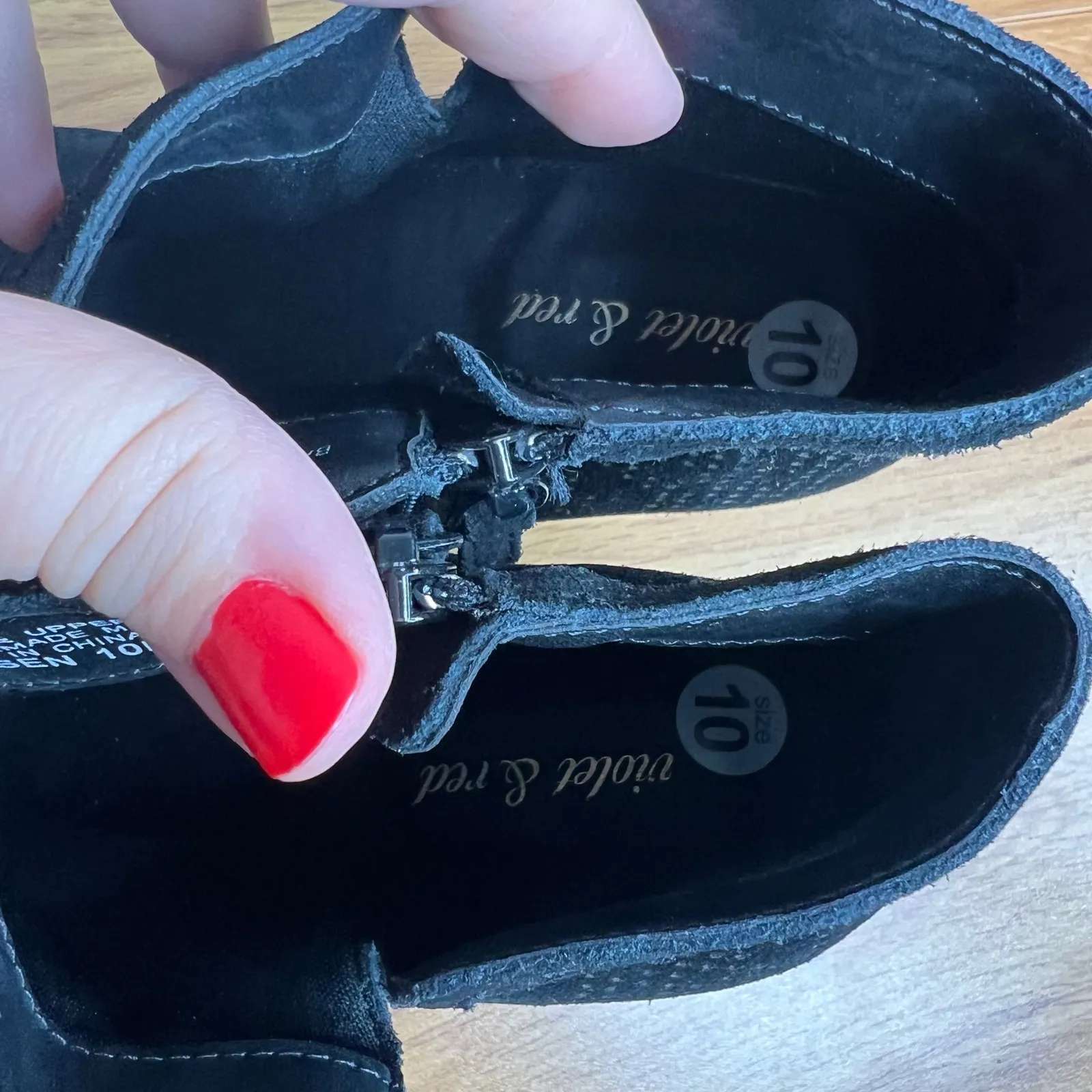 Violet & Red Jensen Black Suede Ankle Boots Size 10 Perforated Block Heel NEW - Image 4