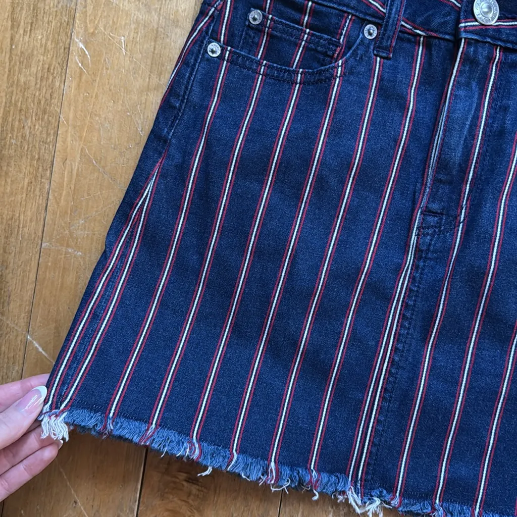 American Eagle Outfitters Hi Rise Striped Denim Mini Skirt 0 NWOT - Image 3