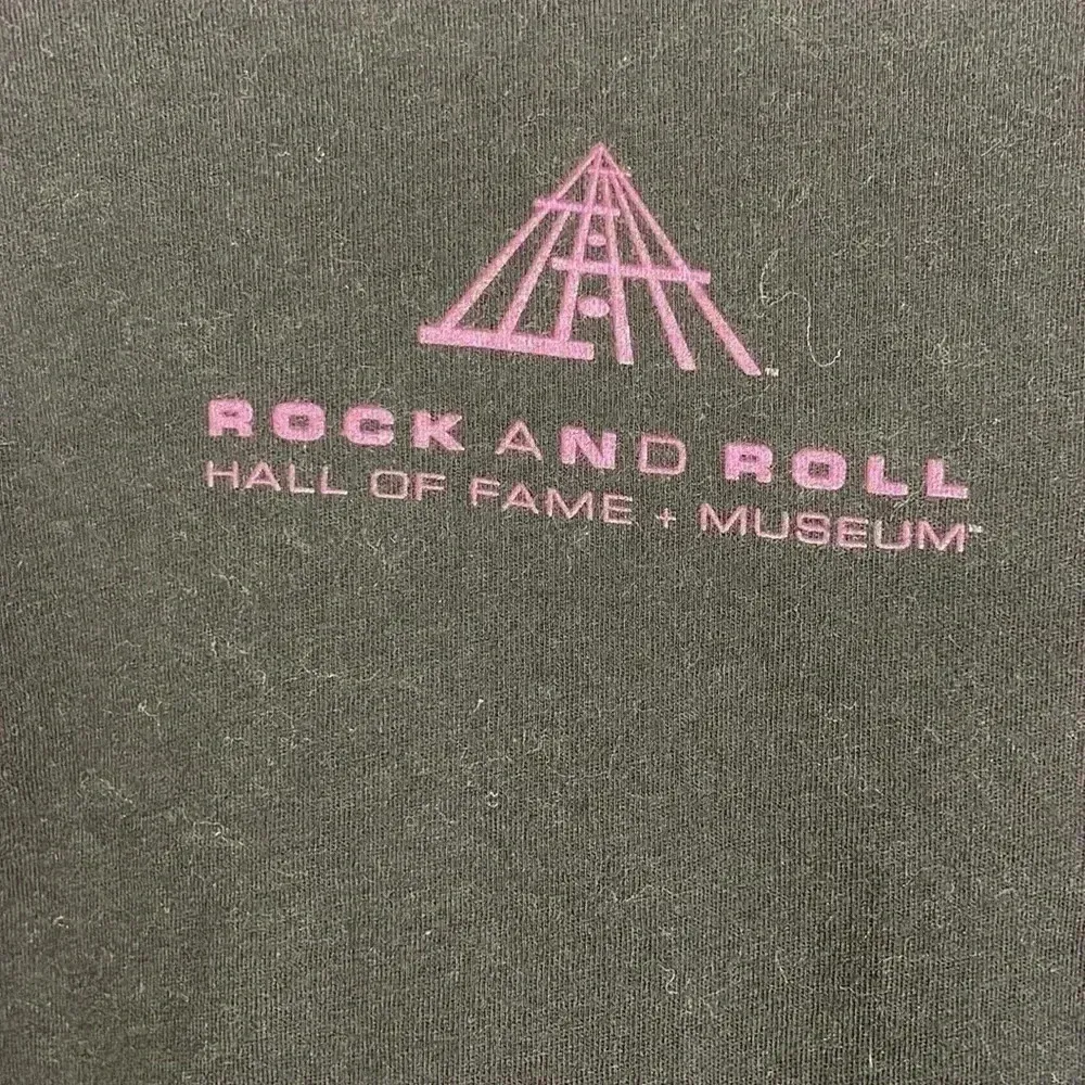 Rock and Roll Hall of Fame LOVE Womens Tshirt Size Large Pink - Image 4