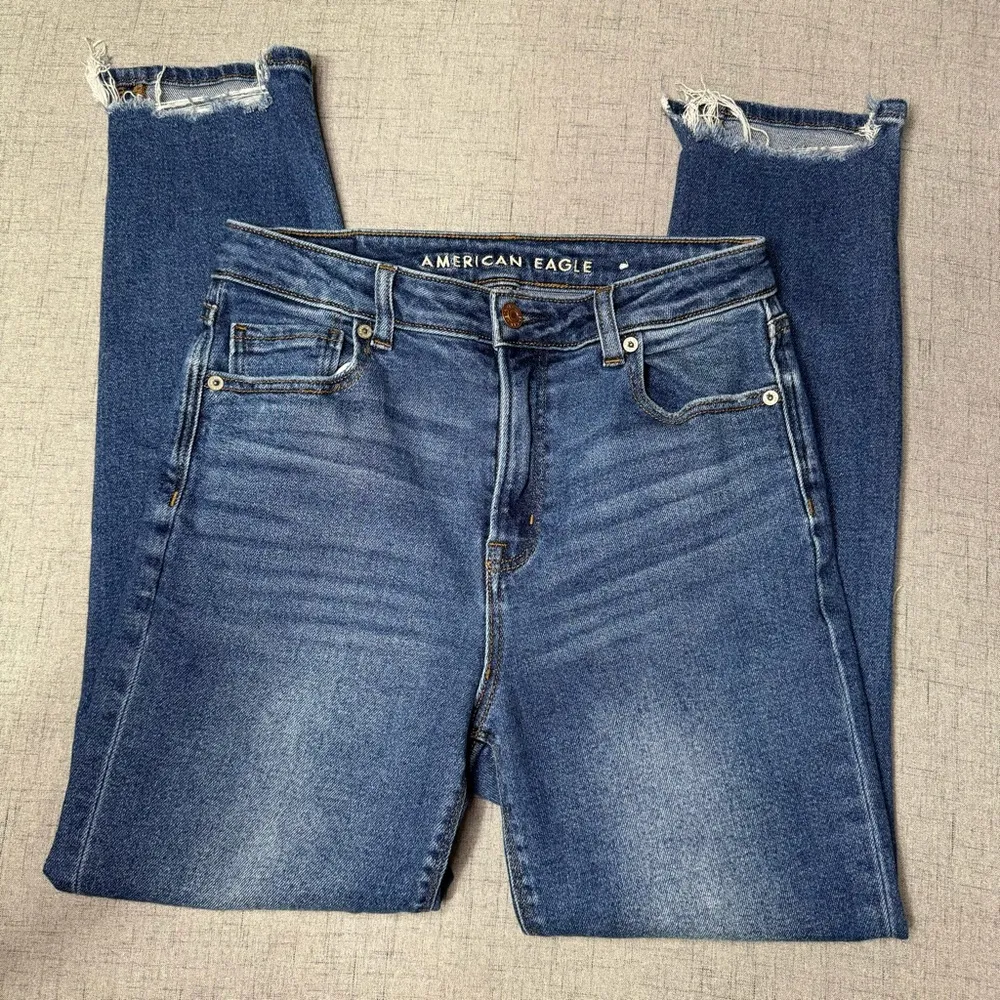 American Eagle High Rise Mom Jeans Distressed Stretch Blue Size 4 - Image 5