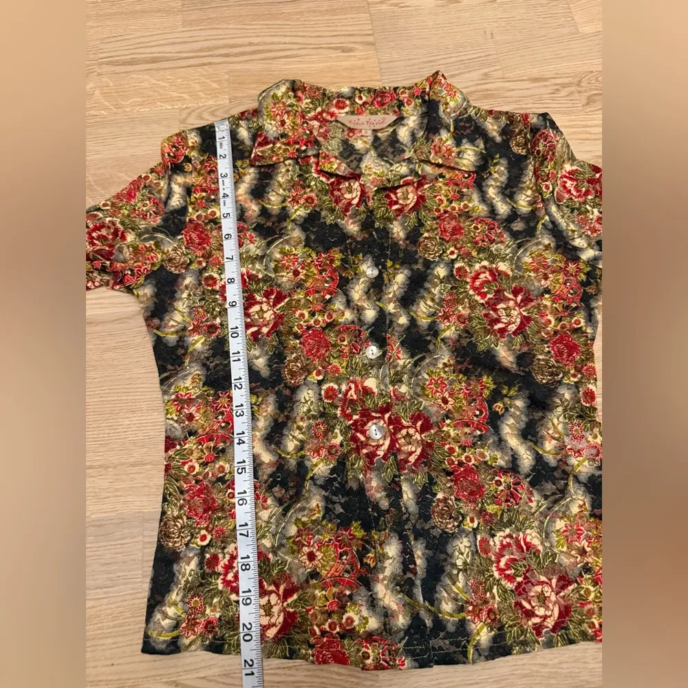 Vintage cropped transparent flower pattern lace blouse size xs Red - Image 8