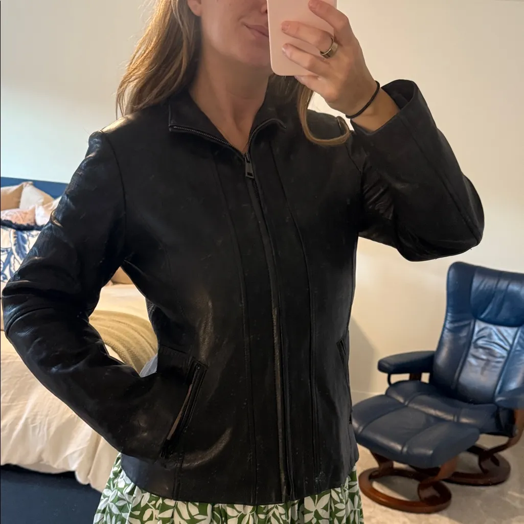 Nautica Genuine Leather Black Zippered Jacket size large! - Image 3