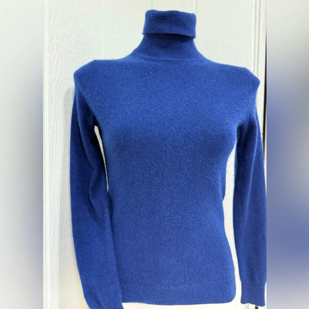 Rachel Zoe Navy Turtleneck Sweater - Image 3