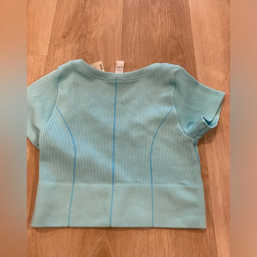 NWT aerie crop ribbed blue tee size small - Image 2