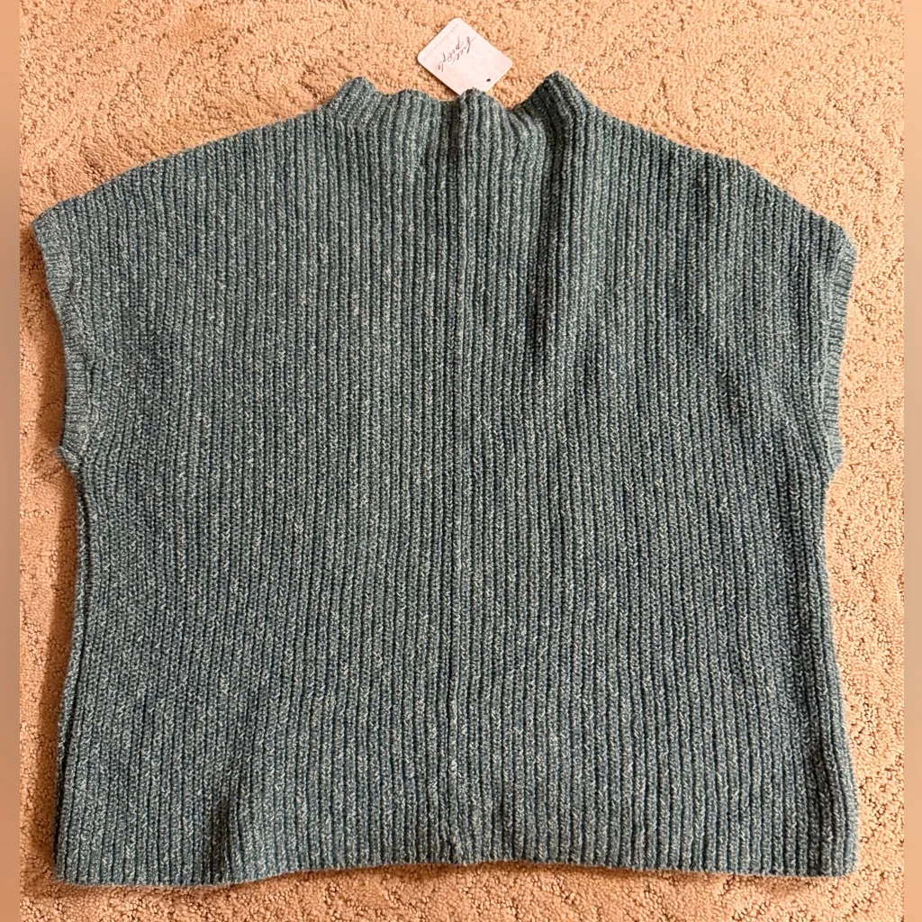 Women’s free people freya sweater size extra small - Image 4