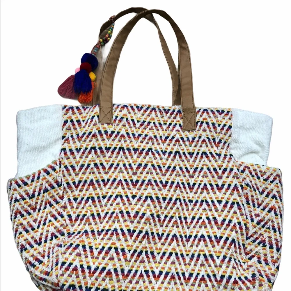 Boho pool/beach summer vacay tote bag - Image 3