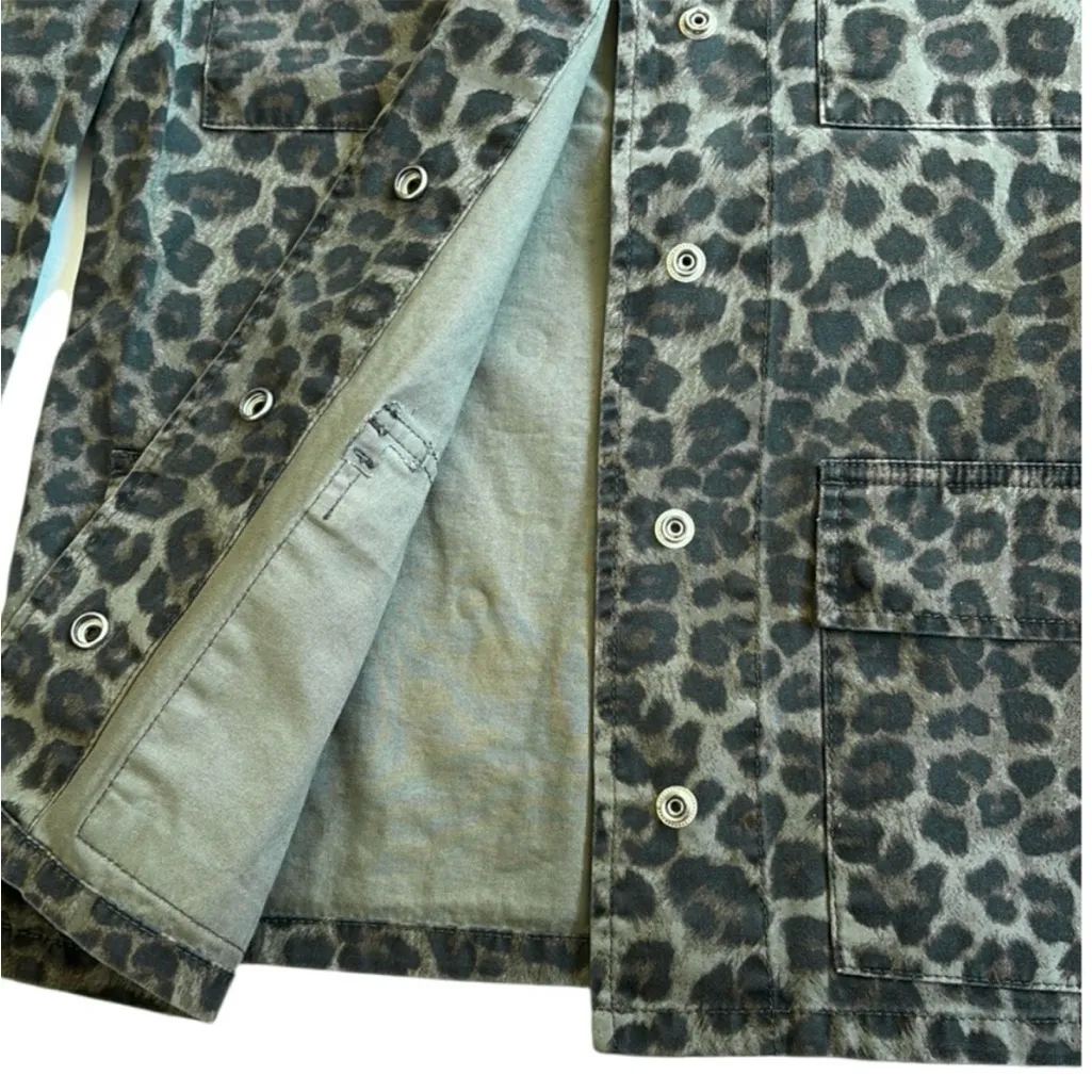 EUC Good American Animal Print Utility
Jacket Size Small - Image 7