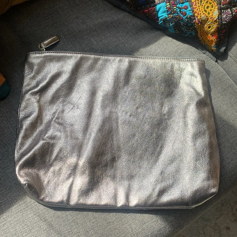 Free People Faux Leather Clutch Purse Metallic Silver Portfolio Pouch Tote Bag - Image 2