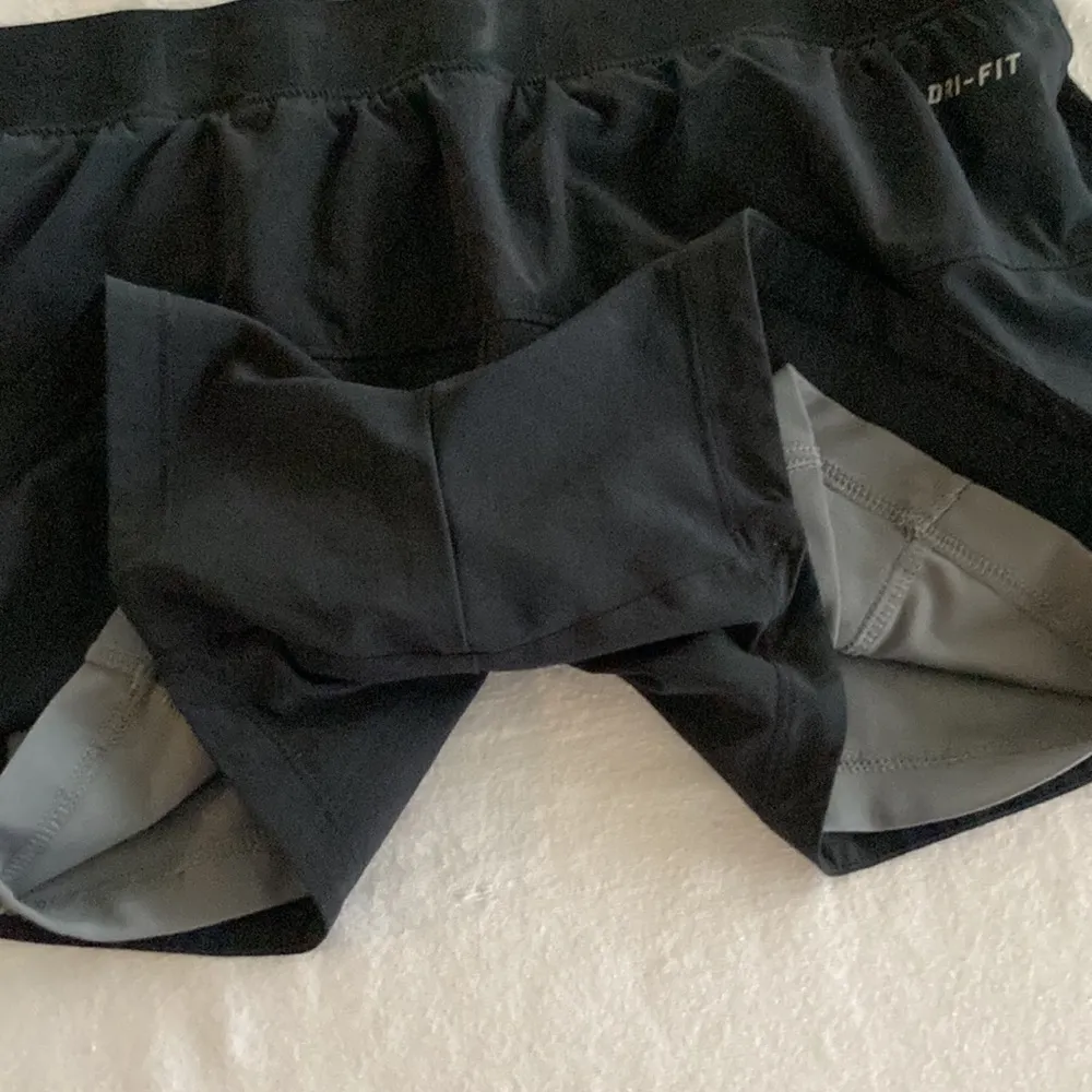 Nike Pro Two-in-One Shorts Athletic Running Bottoms Spandex Small Black VEUC - Image 7