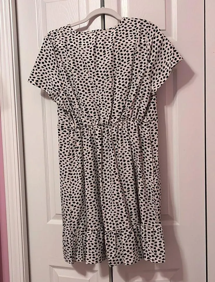 NWOT Leopard Print Black and White Short Dress With Ruffles Hem Size M - Image 2