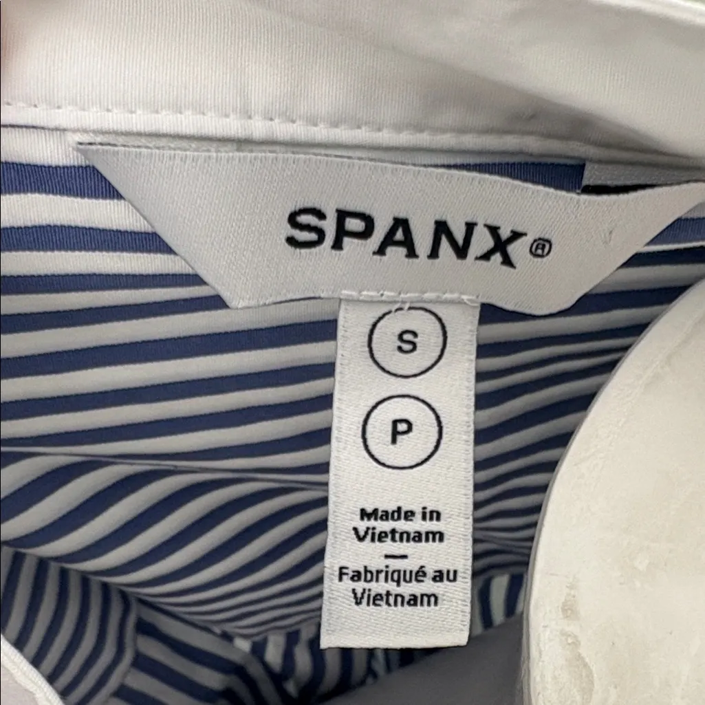 Spanx Poplin Tuxedo Button Front Shirt Blue and White Striped Blouse Small - Image 8