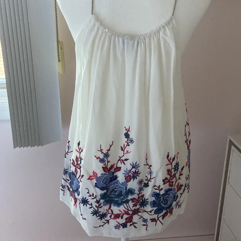 Drew sleeveless floral blouse - Image 4