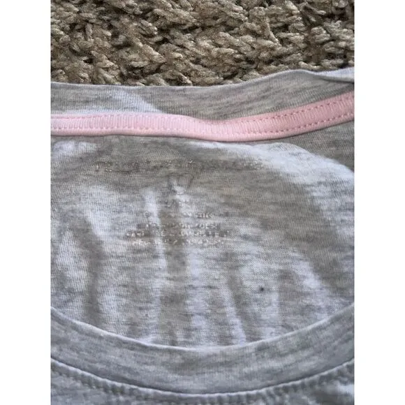 Escape the‎ ordinary gray tee size large - Image 3