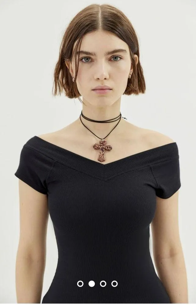 URBAN OUTFITTERS BDG Shannen Ribbed V-Neck Top - Image 3