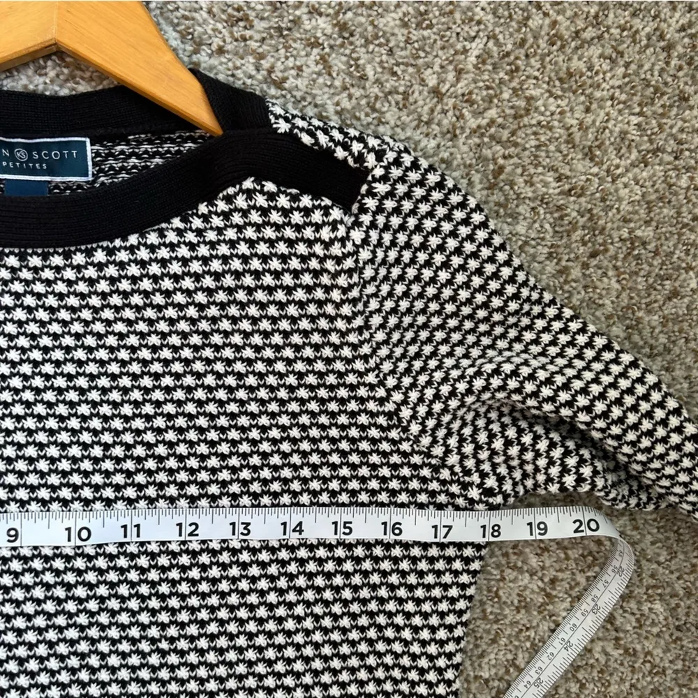 🦋 Karen Scott Mid Sleeve Black White Sweater Medium Petite PM - Image 4