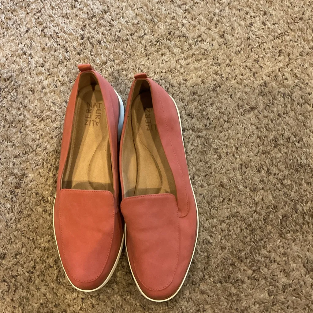 Naturalizer Coral Slip-On Flats - Image 2