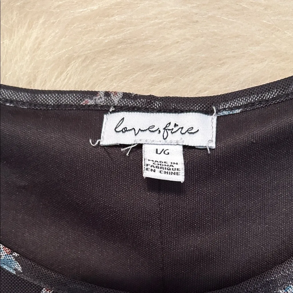 Floral Long Sleeve Dress With Sheer Sleeves and Lined. Size Large Black - Image 2