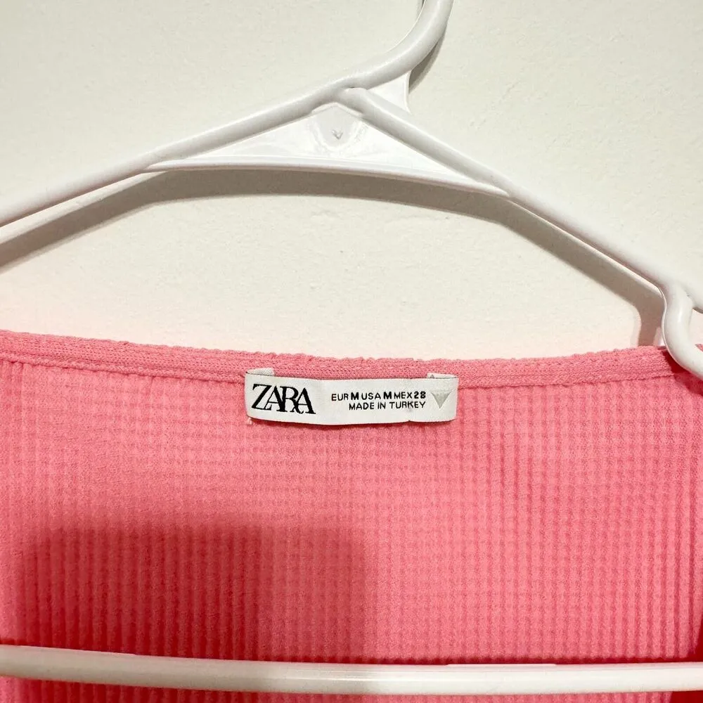 Zara Blouse Women Size Medium Puff Sleeve Cropped Ruffled Textured V Neck Barbie - Image 2