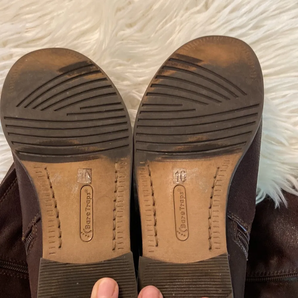 BareTraps Women’s Boots brown color excellent condition long 12” - Image 5