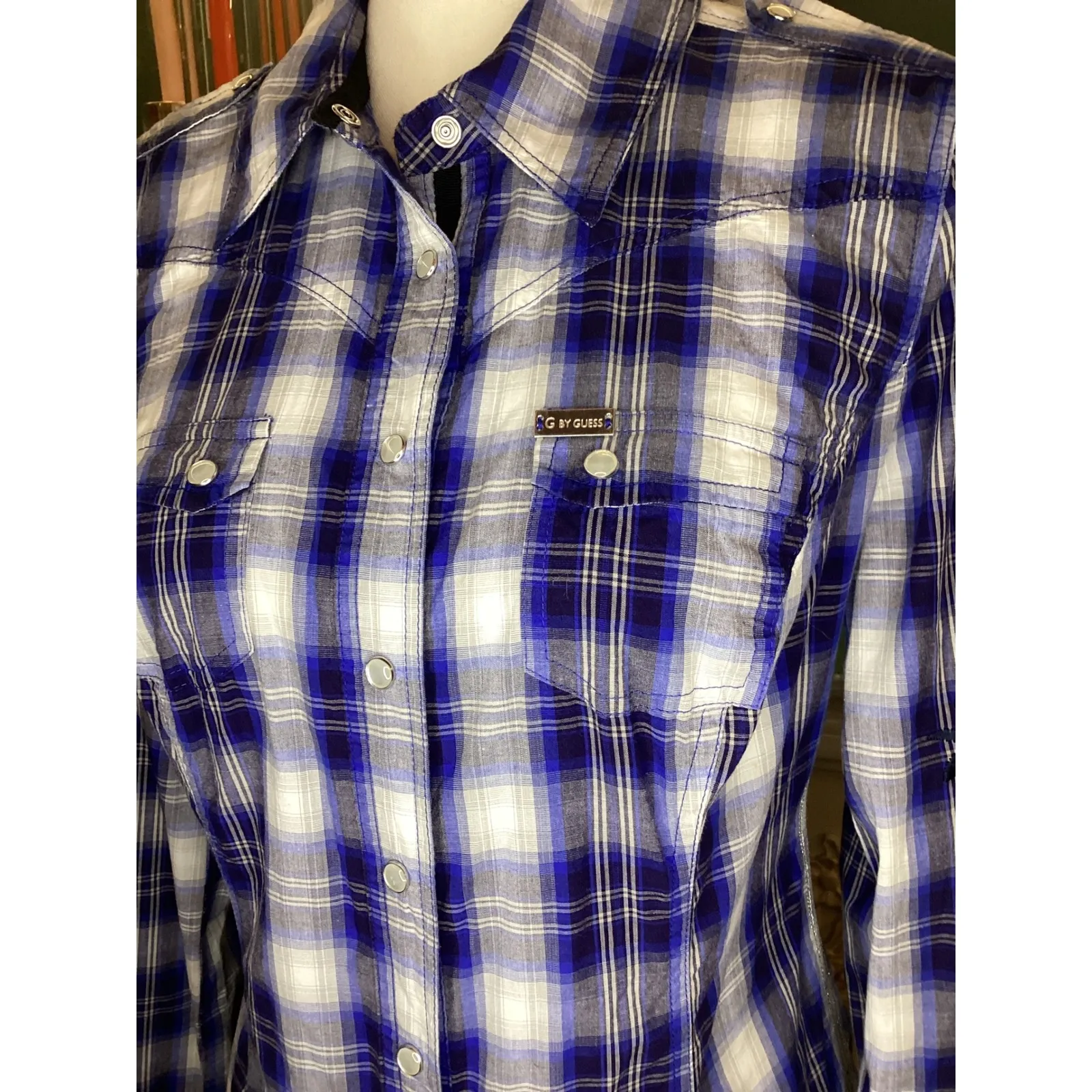 G by Guess Womens Blue Plaid Snap Button Western Shirt Embroidered Size Medium - Image 3