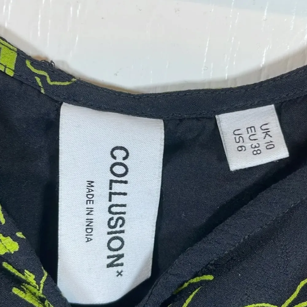 Collusion Crop Y2K Vintage Black Green Floral Sweetheart Neck Size 6 EUC #1881 - Image 8