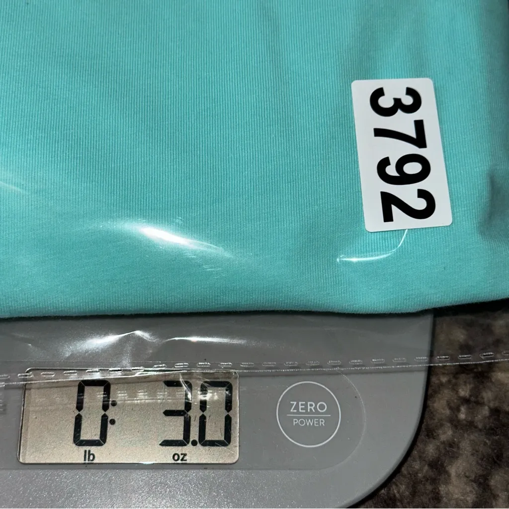 Bogner Women’s Size L Turquoise Blue Sleeveless Activewear Top Shirt Size L - Image 8