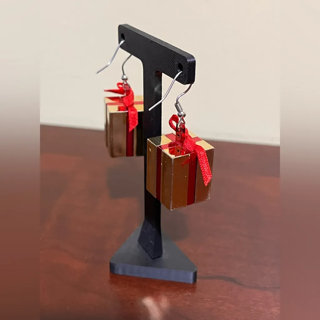 Vintage Red and Gold Gift Box Earrings - Image 2