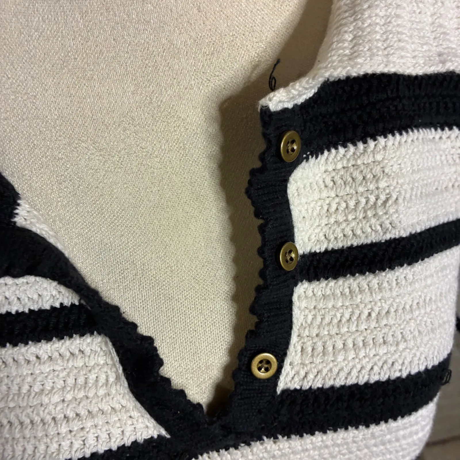 Universal Thread Crochet Striped Knit Polo Shirt XXL Black White Short Sleeve - Image 3