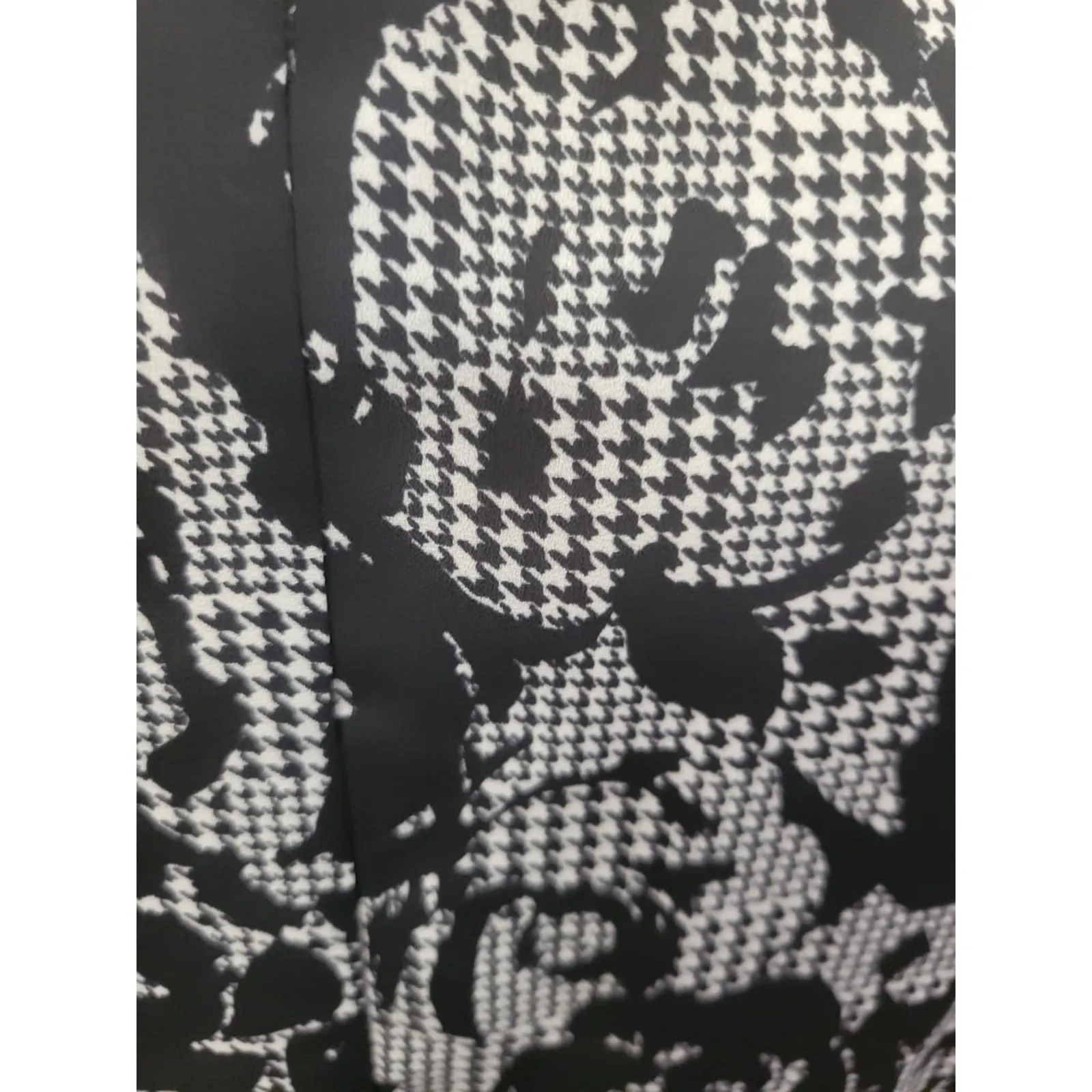 Catherines 4X Black White Floral Houndstooth Print‎ Button Front Tunic Top - Image 4