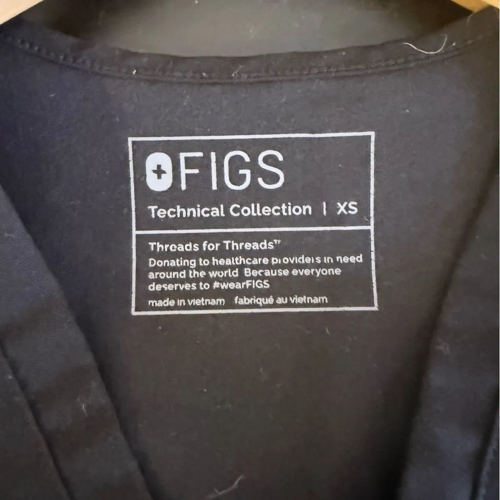 FIGS Black Scrub Set XS | Casma Top & Yola Pants | Technical Collection - Image 5