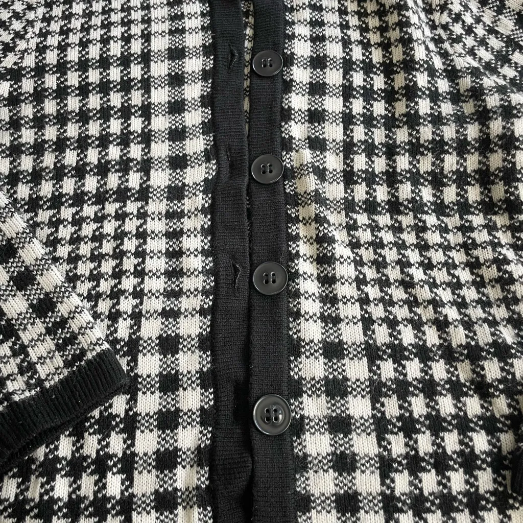 The Tog Shop Cardigan - Image 3