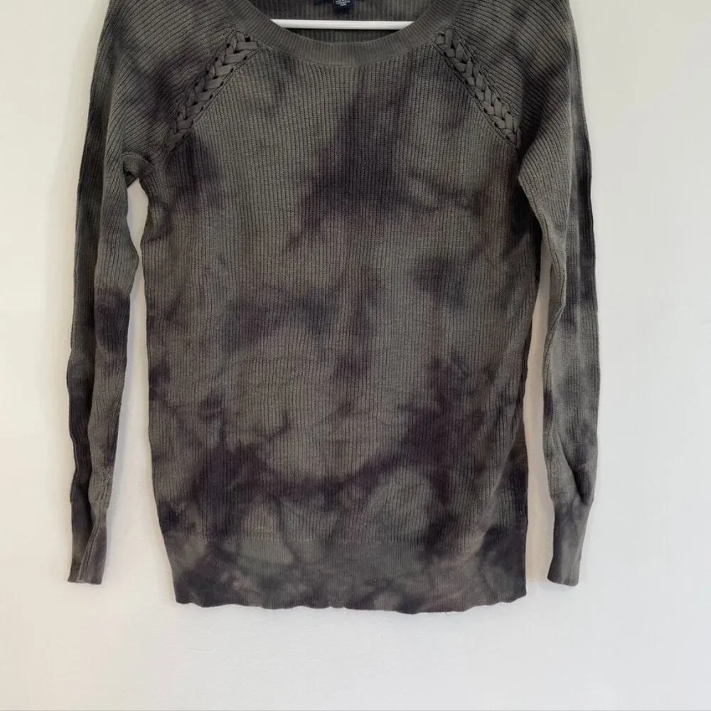 American Eagle  Shoulder Stitch Sweater Dark Gray Black ? Tie Dye Boho Crew Neck - Image 5