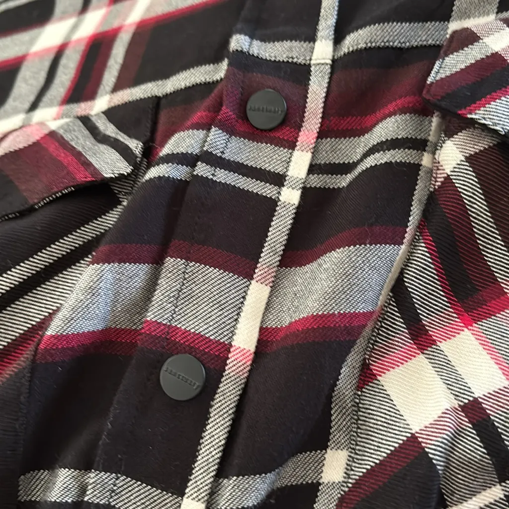 Sanctuary Boyfriend Flannel Tunic Shirt Sz M Roll Tab Sleeve Black Red Plaid - Image 9