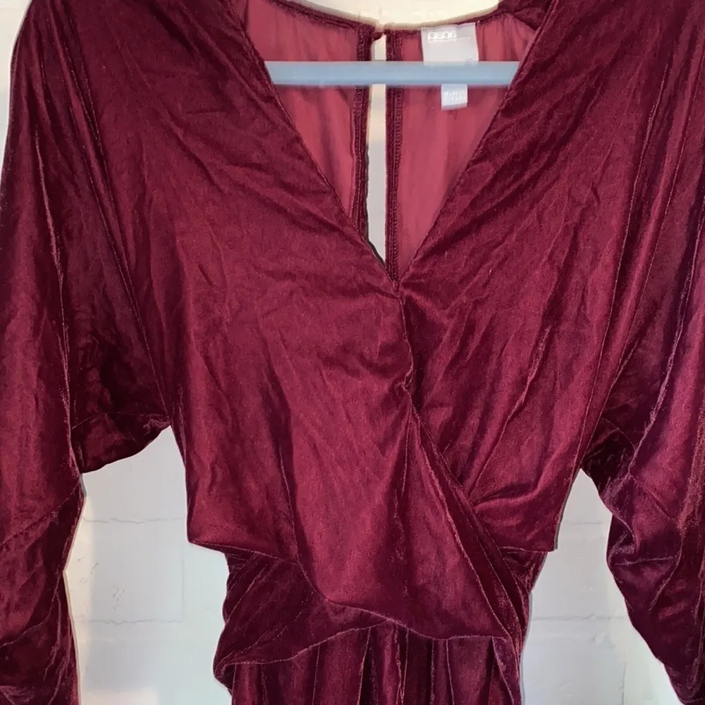 ASOS red dress velour velvet‎ faux wrap size 4 - Image 2