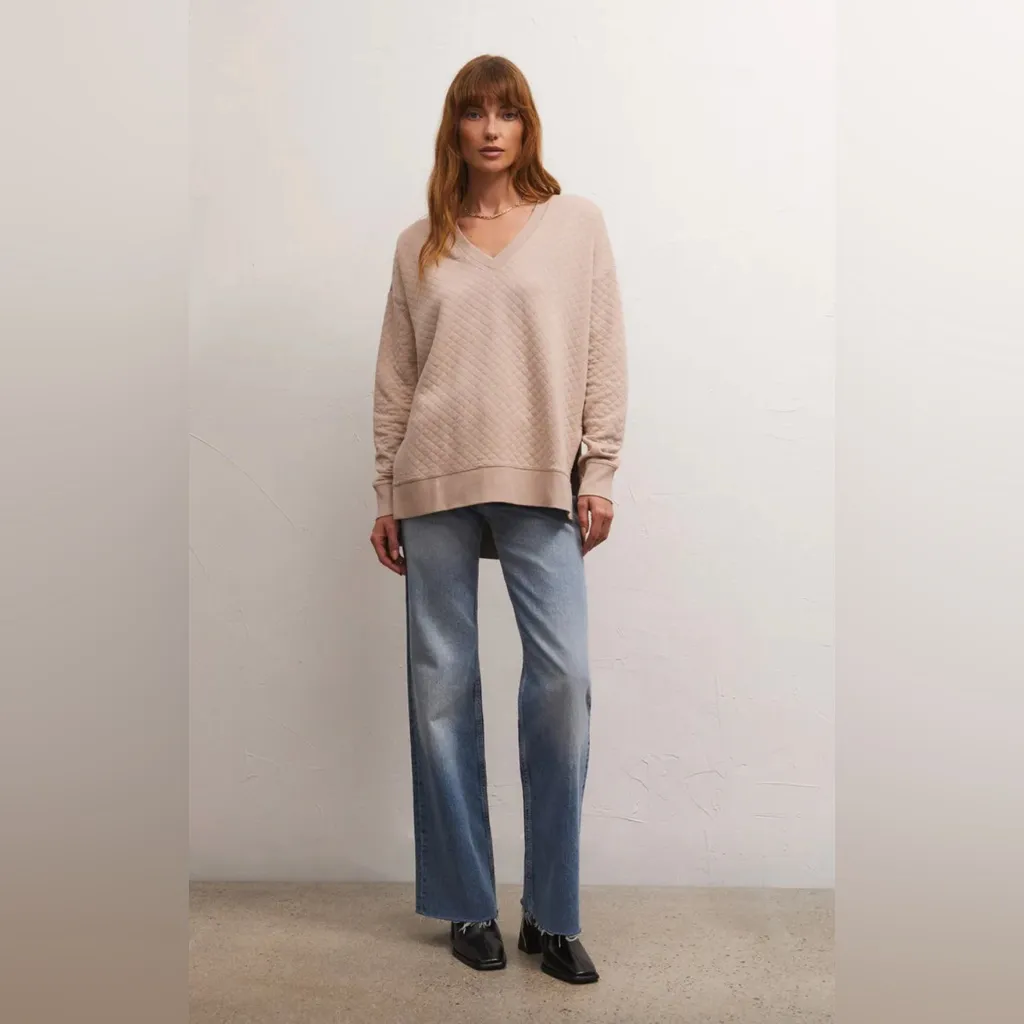 Z Supply Quilted V Neck Weekender Oversized Sweatshirt in‎ Almond Size Medium - Image 2