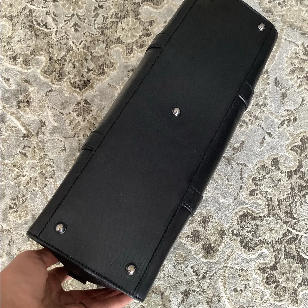 Unisex authentic GUCCI business bag -large ❤️💙 - Image 15