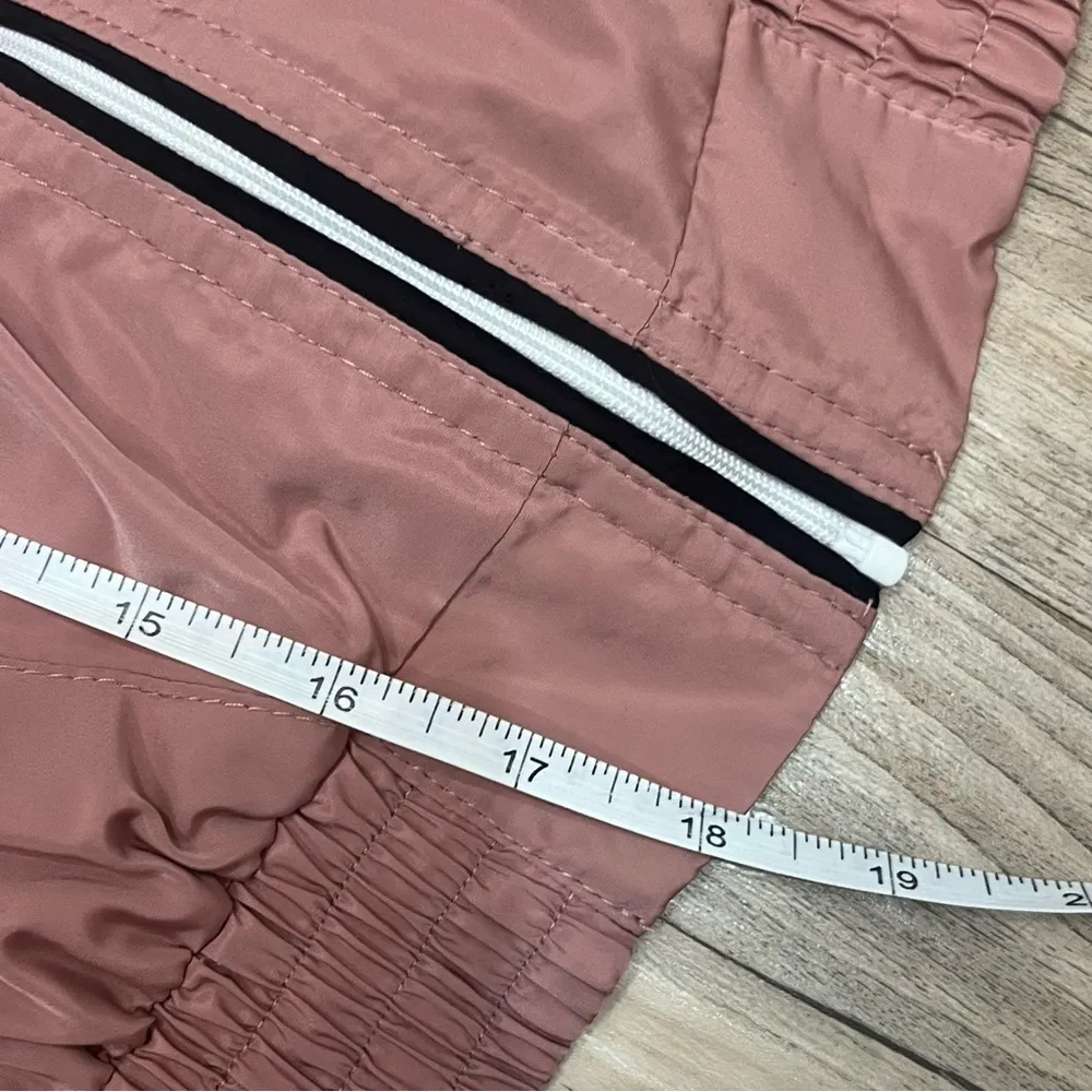 Love Tree Women's Pink Full Zip Collared Cropped Wind Breaker Jacket Sz medium - Image 6