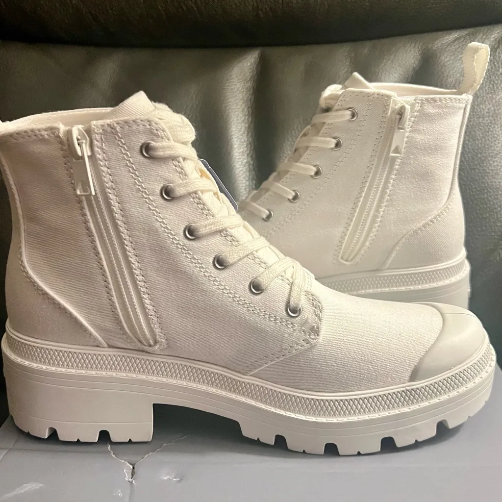 Palladium Women’s Star White Boots - Image 6