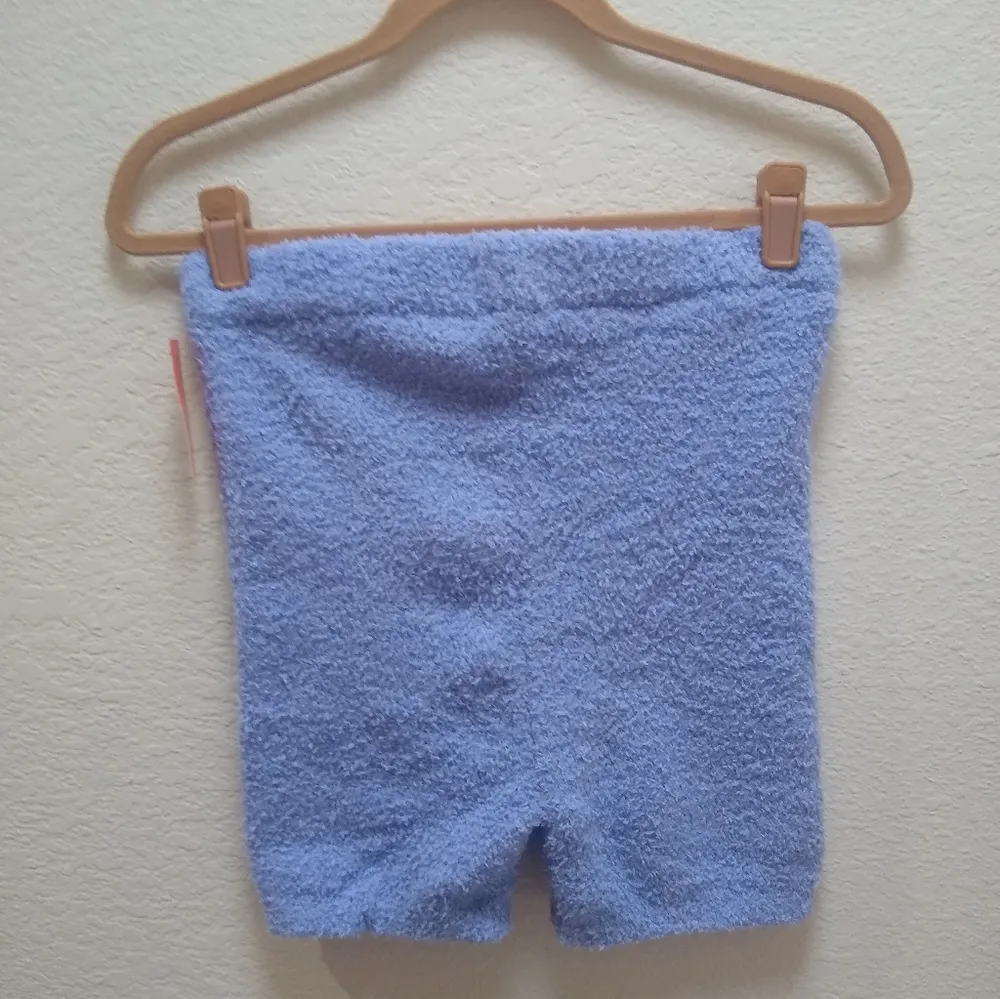 Colsie Women’s Feather Yarn Shorts Blue Size M - Image 4