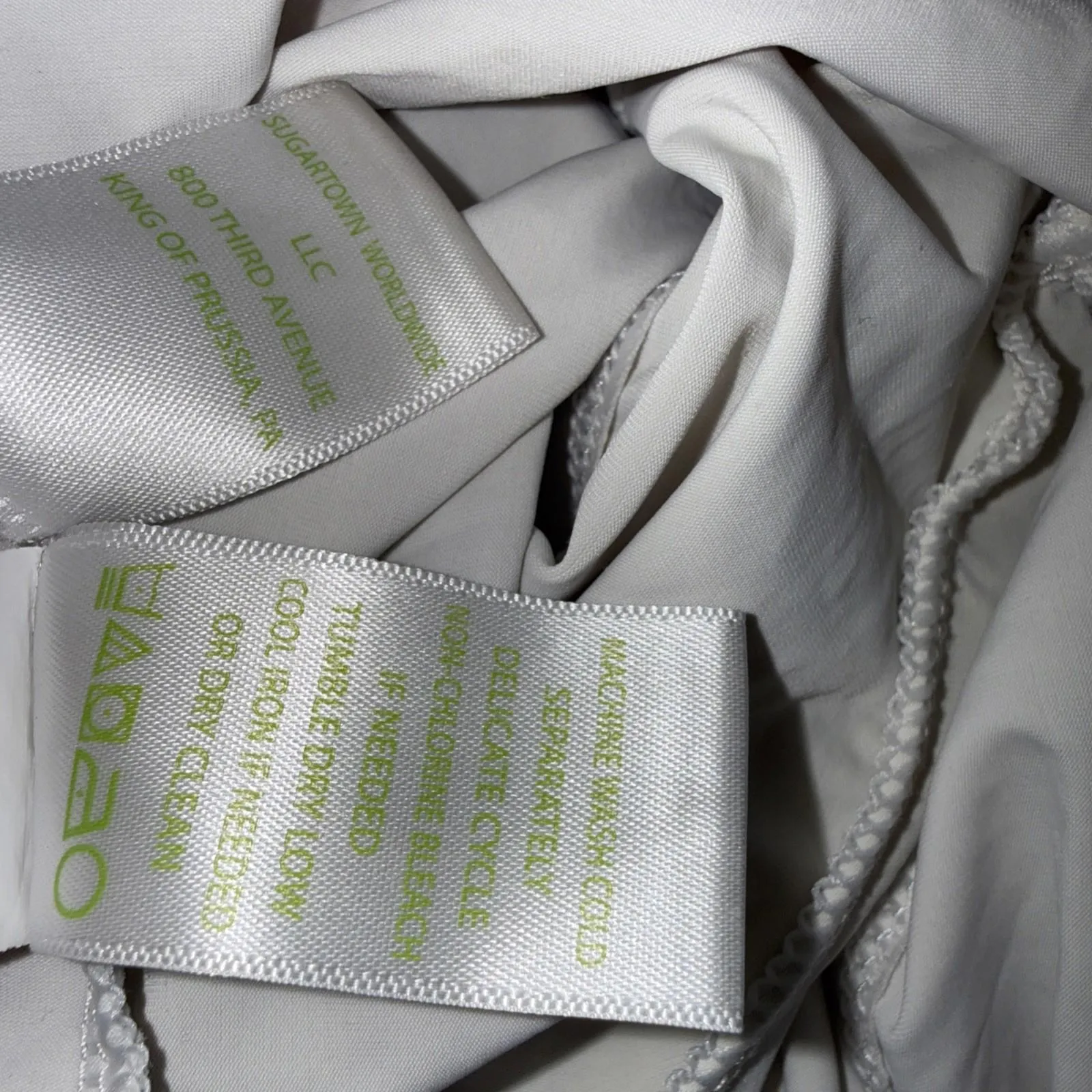 Lilly Pulitzer Claudette White Crochet Minimalist Old Money Drawstring Shorts M - Image 9