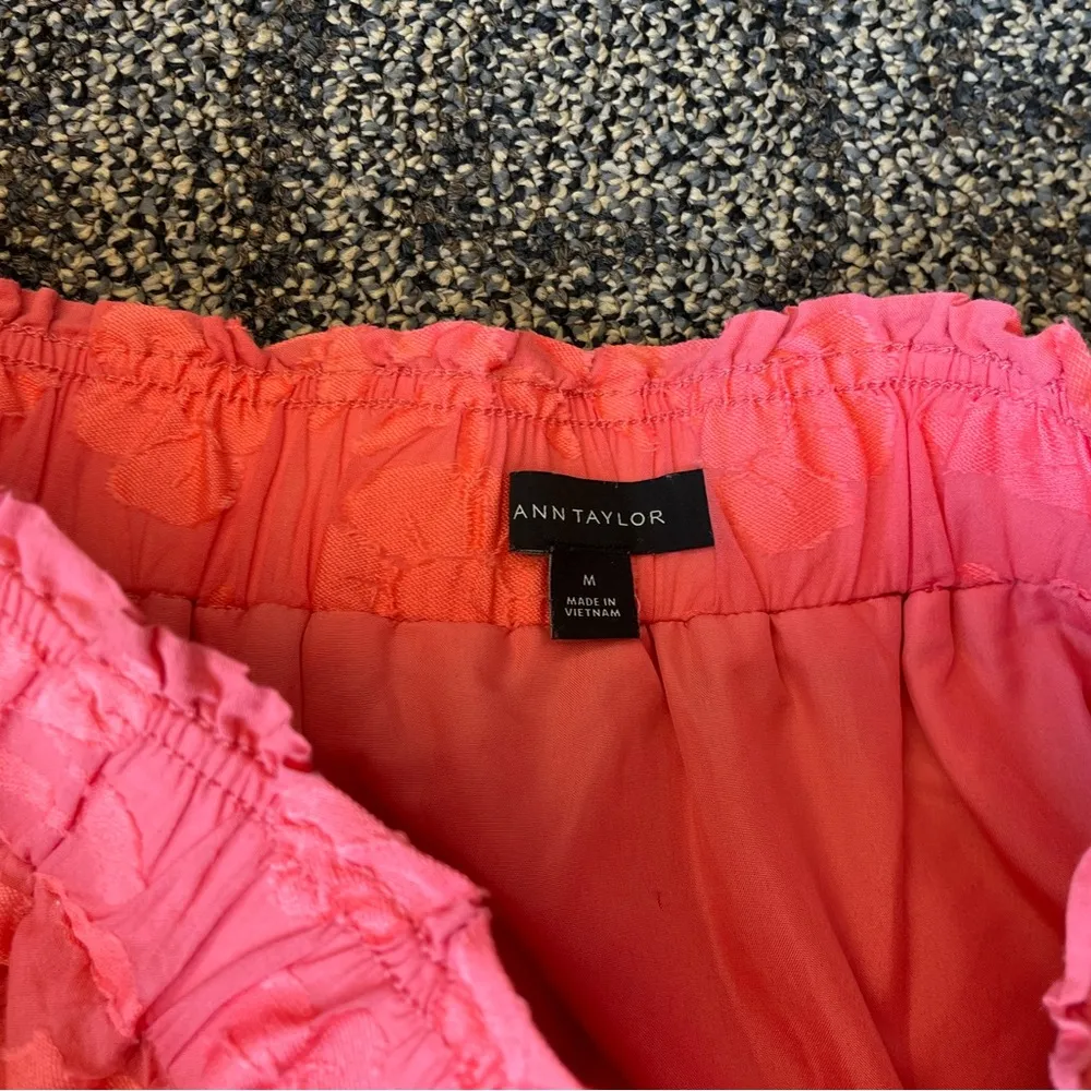 Ann Taylor Coral Floral Tiered below the knee skirt - Image 3