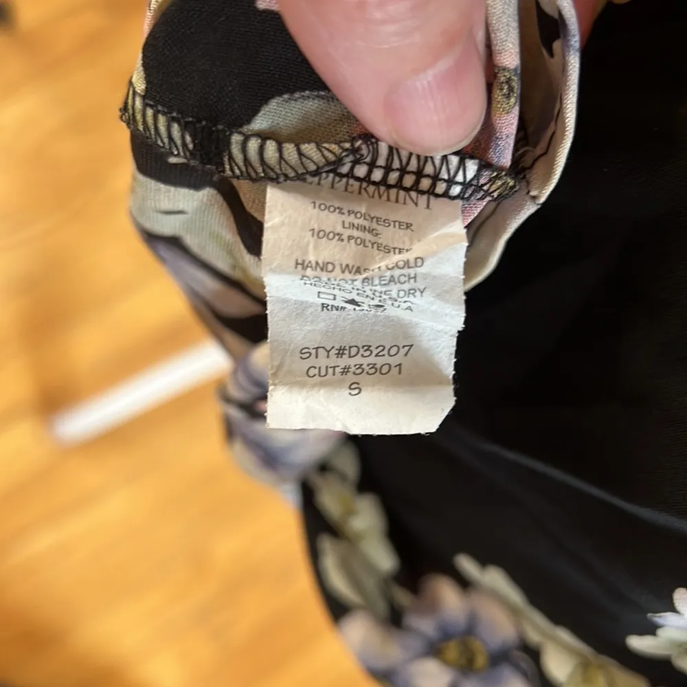 Peppermint spaghetti strap floral mini dress, Small - Image 6