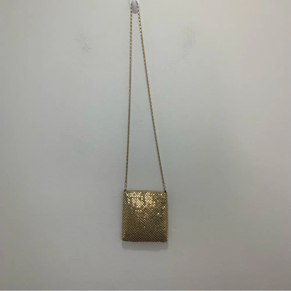 Vintage Gold Sequin/Metallic Long Chain Purse - Image 5