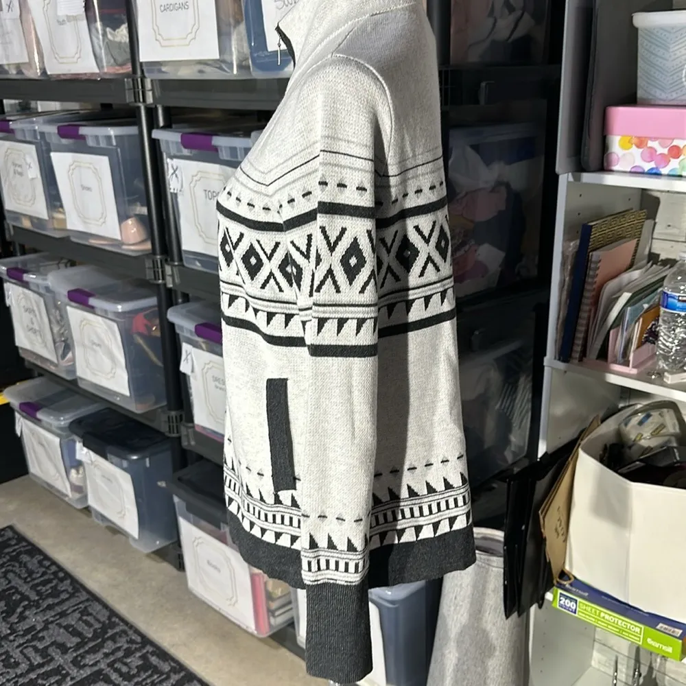Cynthia Rowley Gray and Black Patterned Zip Sweater - Size L - Image 2