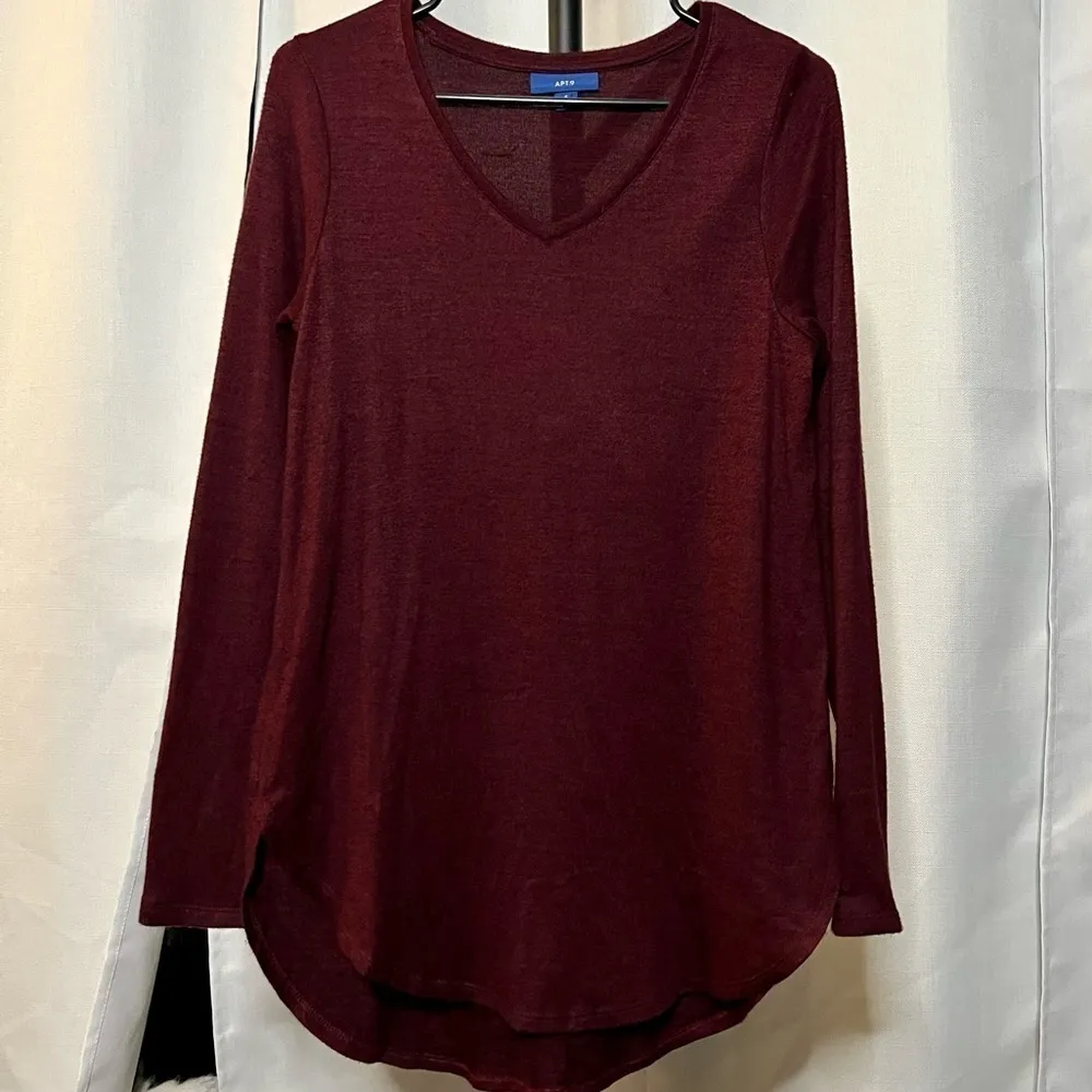 APT 9 Burgundy Red V Neck Oversized Sweater Small - Image 2