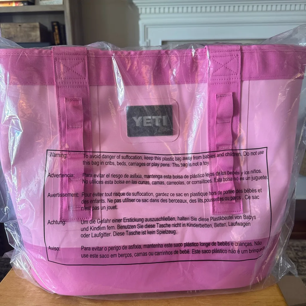 Yeti Camino 35 Power Pink Limited Edition - Image 3