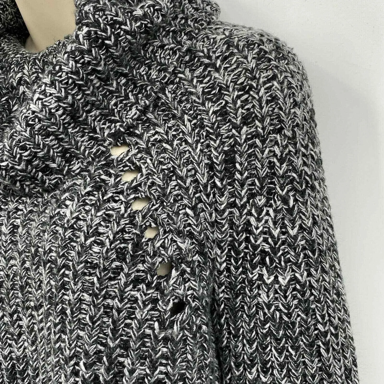 Kendall & Kylie Turtleneck Sweater Womens XS Black White Chunky Knit - Image 4