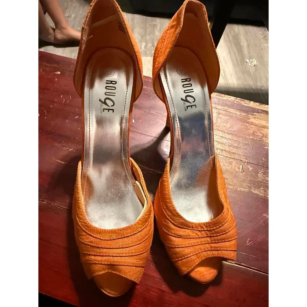 Women’s size 9 Stylish Orange Peep - Image 2