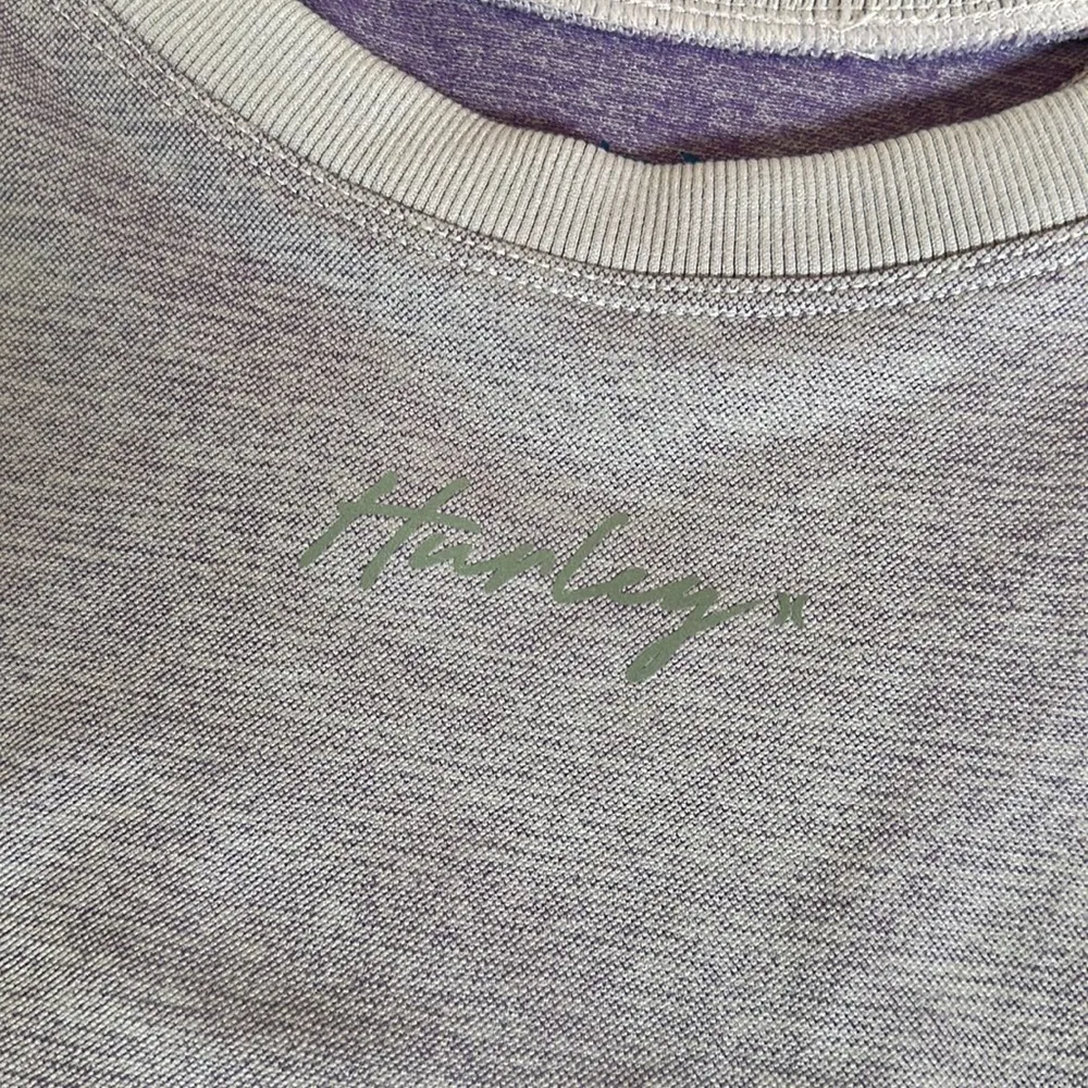 Women’s  size medium purple heathered crop sports bra, top NWOT - Image 2